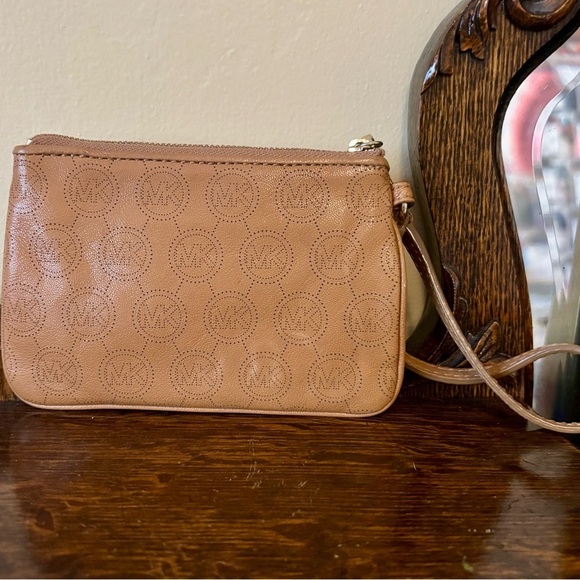 Michael Kors| Tan Leather Monogram Logo Wristlet Mini Purse 5 x 4” - Picture 3 of 3